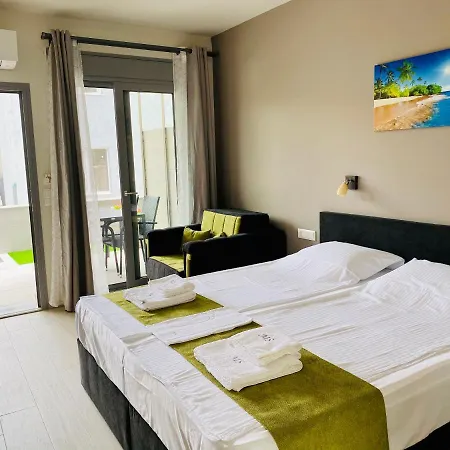 Aparthotel Mila *